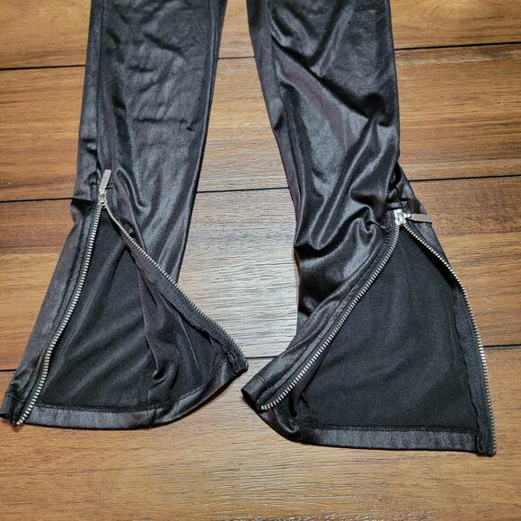 Miley Cyrus Black Legging Pants w/ Zipper Cuffs - Size Large - Picture 2 of 5